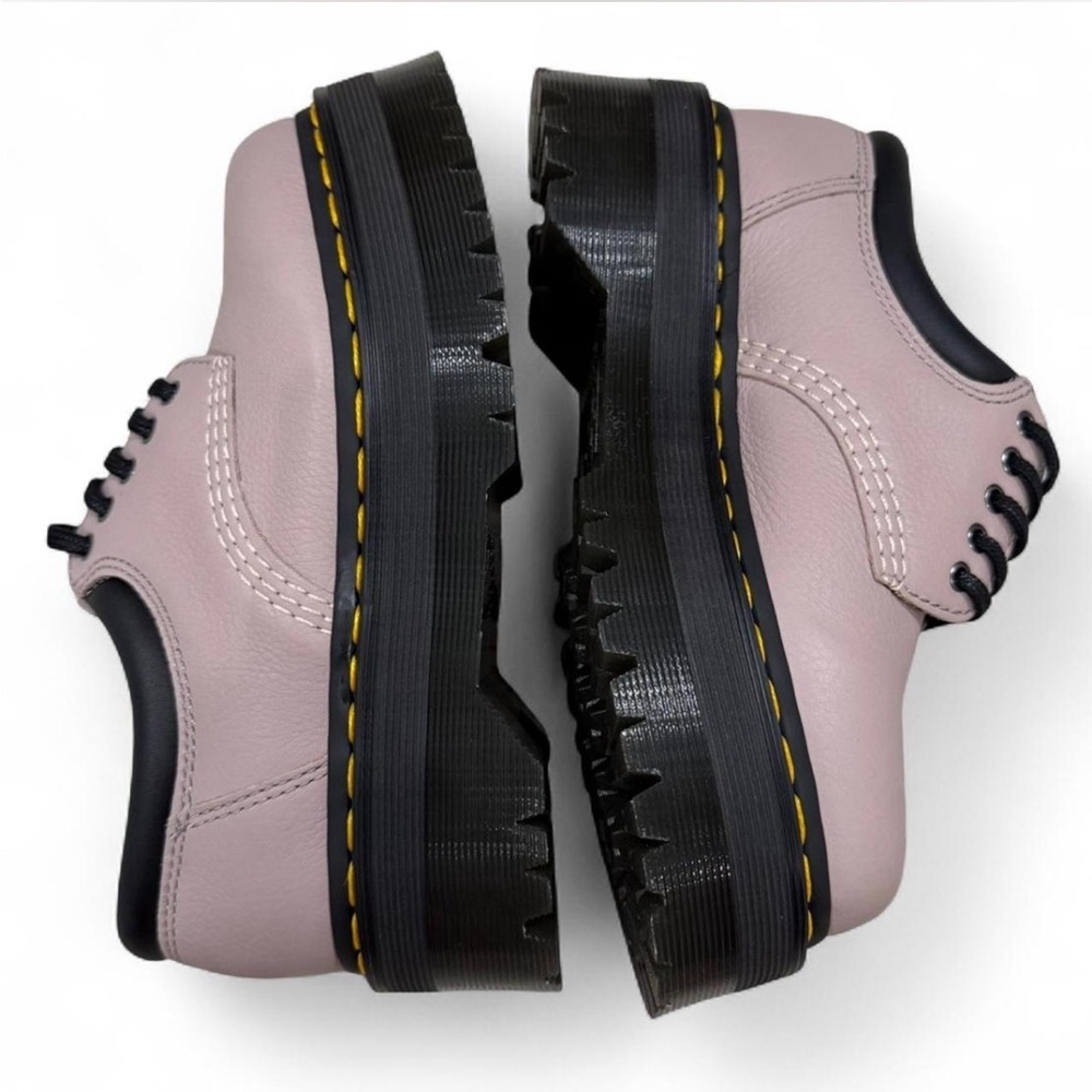 NEW Dr. Martens 8053 Pisa Leather Quad Platform Oxfords Lace-Up Vintage Taupe, 5 - Picture 4 of 10